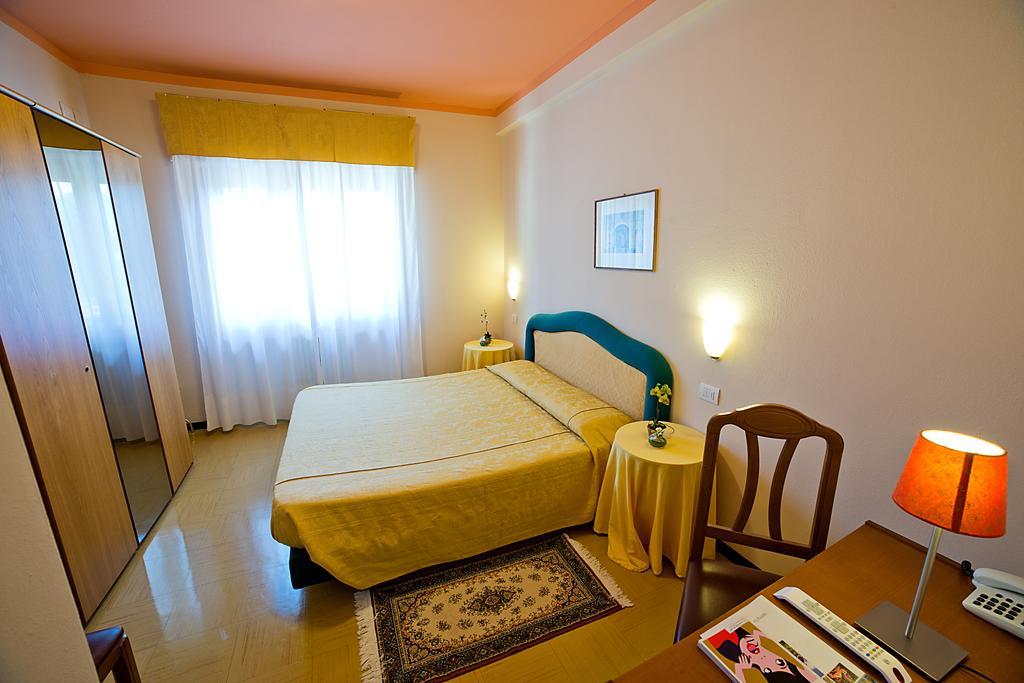 Hotel Europa Порлецца Номер фото