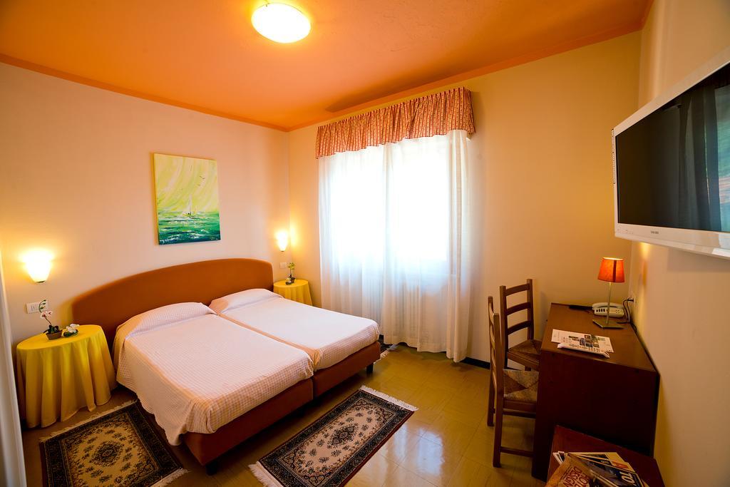 Hotel Europa Порлецца Номер фото